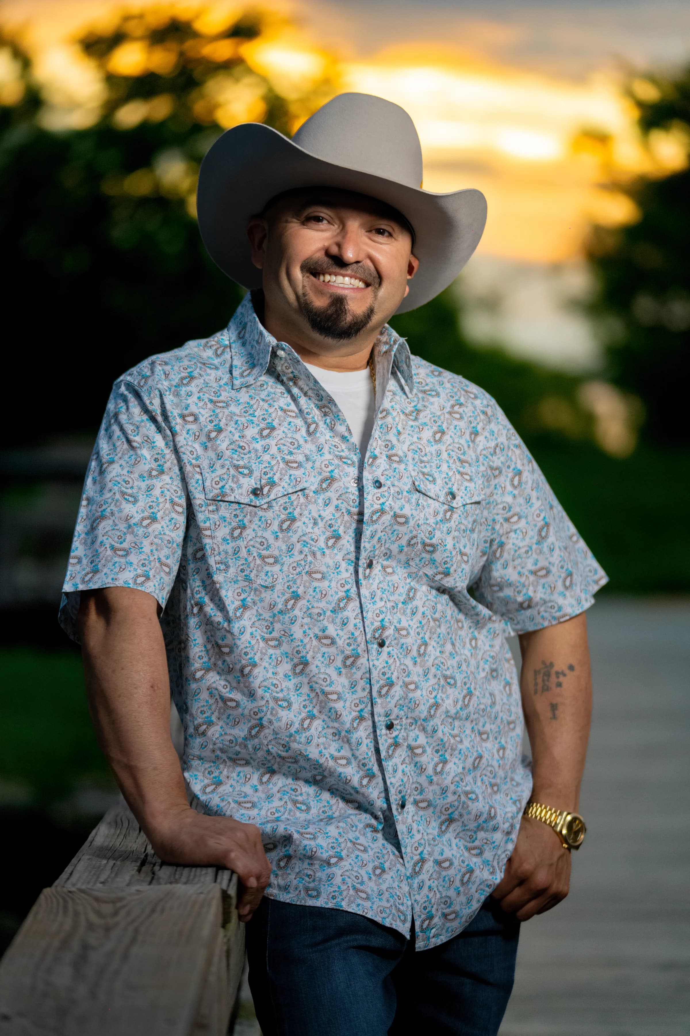Warm outdoor portrait session Dallas